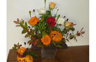 生花でハロウィンアレンジメント